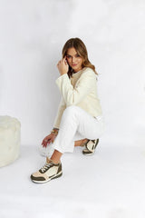  Schoen met sleehak model 207553 Solea 