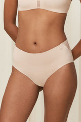  Slip model 230309 Triumph 